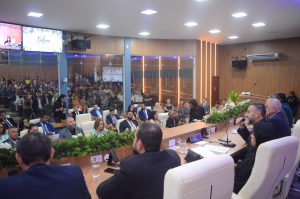 Câmara de Rondonópolis realiza Sessão Solene de Honrarias com mais de 100 homenageados; veja fotos