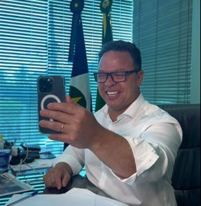 Prefeito Cláudio Ferreira anuncia nomes dos ganhadores do IPTU Premiado 2025