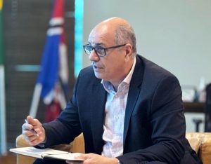 Com mais de 40 anos de experiência, Neles Farias defende políticas públicas para impulsionar pequenos negócios