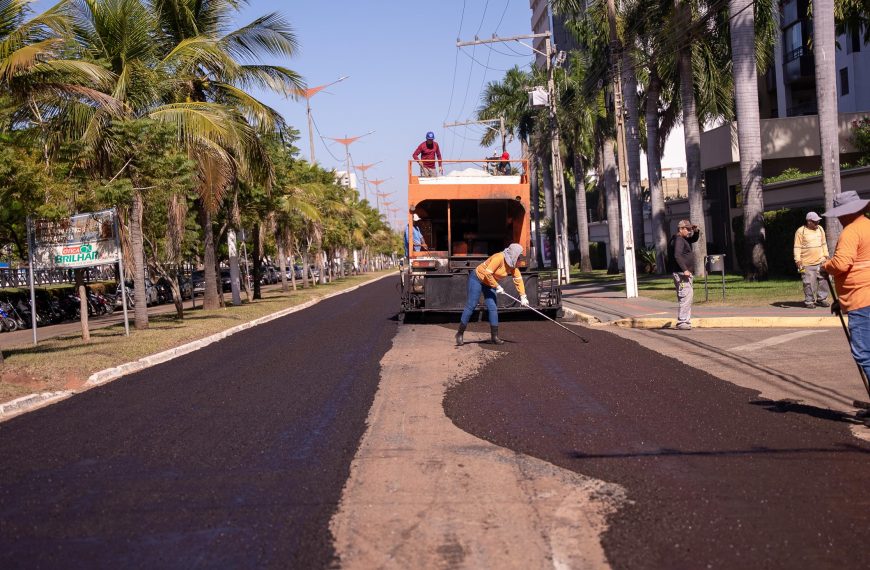 Pavimento revitalizado, iluminação funcionando e pontos críticos recuperados marcam primeiro ano de gestão Cláudio