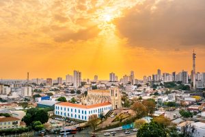 Prefeito Abilio anuncia projeto de lei que isenta IPTU para moradores de ruas sem asfalto