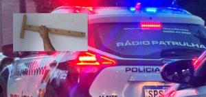 Menor ameaça mãe com faca e quase racha a cabeça dela com varal em Rondonópolis; vítima filmou as agressões