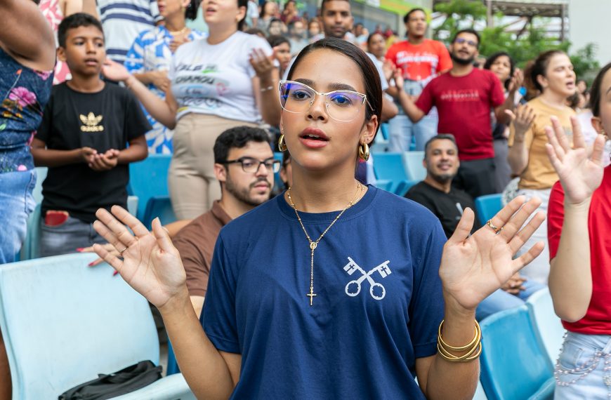 Fé, caravanas e participação regional movimentam a economia durante o Carnaval