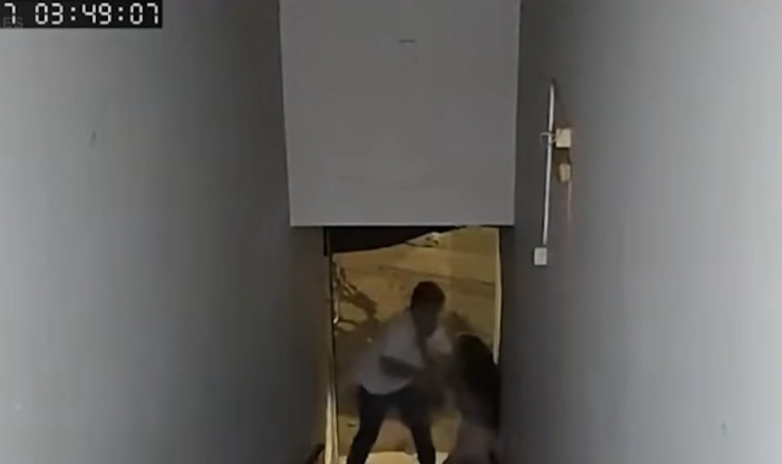 Mulher nega sexo após ‘marcar encontro’ pelo Tinder e acaba espancada em MT; assista as agressões