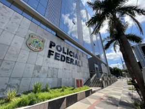 PM é conduzido à PF após “escoltar” mulher em saque de R$ 200 mil de empresa de Rondonópolis