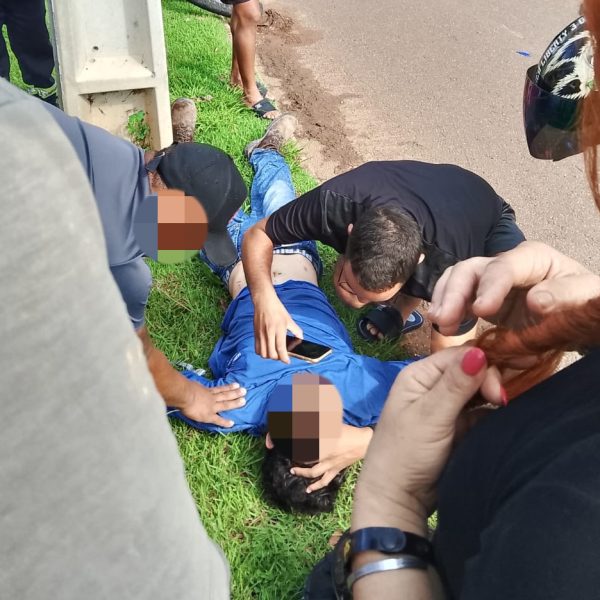 Colisão entre motos deixa motociclista gravemente ferido na Rio Branco em Rondonópolis; imagem forte