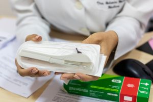 Prefeitura de Cuiabá passa a aplicar “chip anticoncepcional” via SUS; veja como conseguir