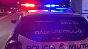Marido surta em jantar, espanca esposa, ameaça família de morte e destrói casa em Rondonópolis