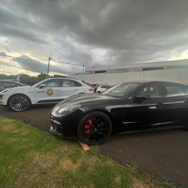 Líder do CV em Rondonópolis tem Porsche de R$ 1 milhão apreendido em operação contra lavagem de dinheiro; vídeo