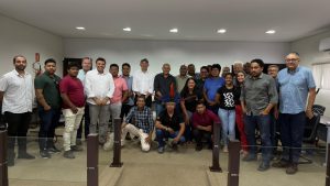 Medeiros reúne indígenas da Ilha do Bananal para discutir mobilidade entre aldeias no Araguaia