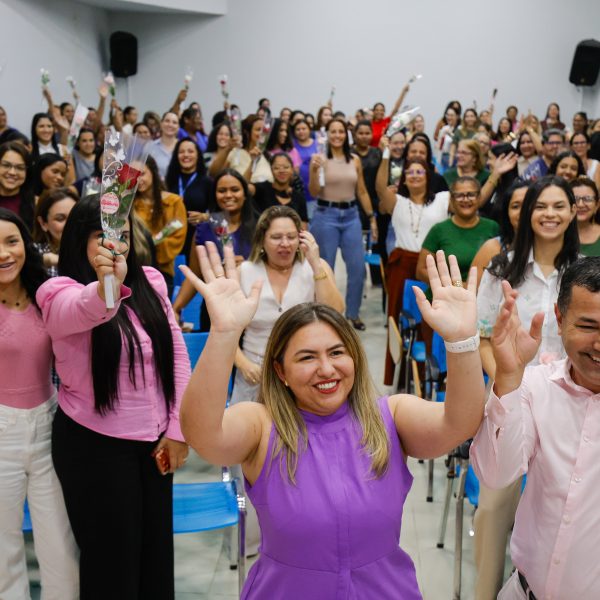 Mulheres atingem 80,44% no quadro de servidores na gestão Cláudio Ferreira
