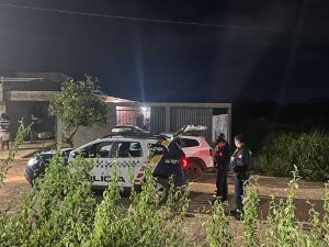 Bandido tenta roubar Corolla, apanha do dono da casa e acaba preso em Rondonópolis