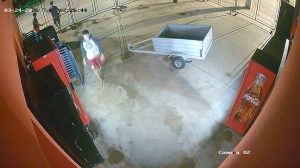 Menores maloqueiros são flagrados invadindo e furtando o ‘Lanche do Itaú’, em Rondonópolis; vídeos