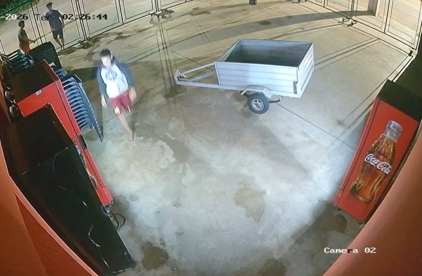 Menores maloqueiros são flagrados invadindo e furtando o ‘Lanche do Itaú’, em Rondonópolis; vídeos