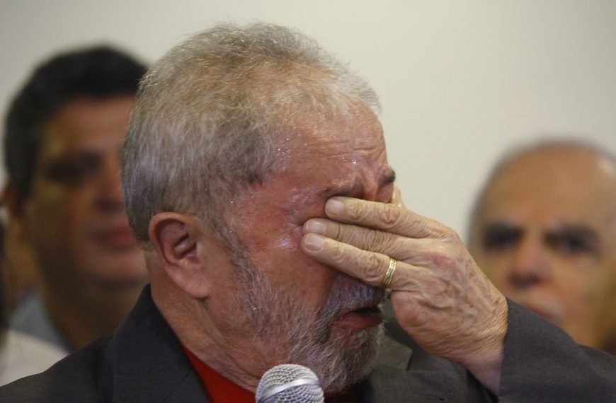 PoderData: desaprovação de Lula vai a 61%, a maior em dois anos