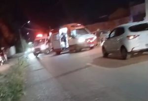 Filha morre e mãe fica em estado grave após acidente entre biz e carro em Rondonópolis; vídeo