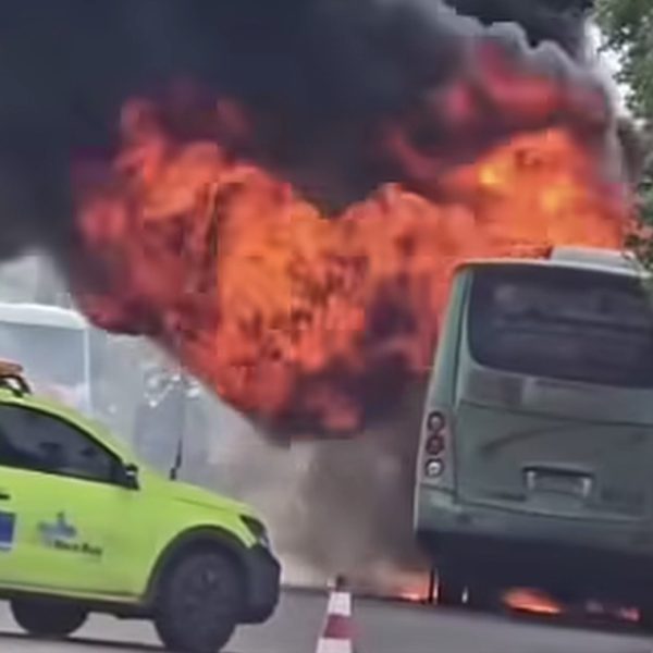 Rápida ação de motorista em ônibus em chamas salvou trabalhadores em Rondonópolis; vídeo viralizou