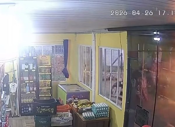 Vídeo mostra vereador sendo queimado vivo em estabelecimento; vítima parou no Hospital Regional