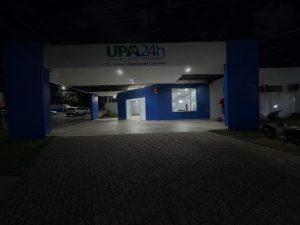 ‘Caindo de bêbado’ causa grave acidente ao invadir preferencial e ainda xinga PMs em Rondonópolis; vítima parou na UPA