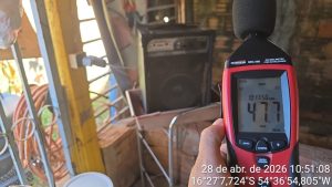 Moradora faz farra com som alto, atormenta vizinhos e peita a PM em Rondonópolis