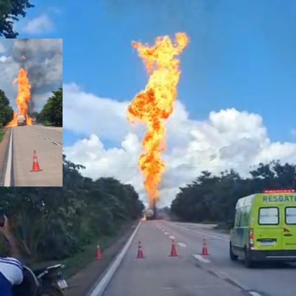 Carreta carregada com etanol é tomada pelas chamas após acidente e causa pânico na Serra de São Vicente; vídeos