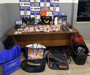 Criminosos roubam PS5, escondem carnes furtadas e bandido tenta tomar arma de PM em Rondonópolis