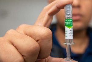 Governo Lula deixou vacina contra meningite B fora do SUS; 8 morreram em MT