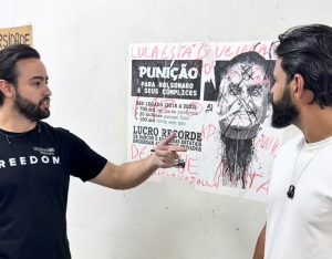 Influenciadores conservadores apagam escritos comunistas na parede da UFR e causam “chororô” do DCE