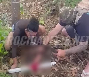 Jovem tem dedos cortados e é enforcada por facção após suposto envolvimento com crime; vídeo forte
