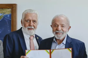 Wagner era intermediário entre Vorcaro e Lula, diz relatório da PF
