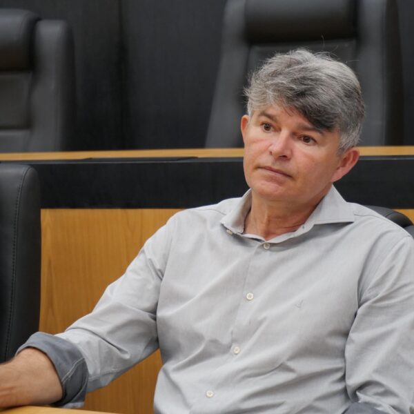 Zé Medeiros denuncia Janones ao Conselho de Ética por quebra de decoro parlamentar