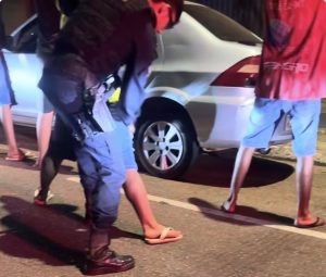 Menores que ‘meteram o louco’ furtando diversos veículos caem com carro furtado em Rondonópolis; vídeo mostra prisões