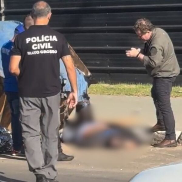 Motociclista morre ao colidir contra caçamba e acidente intriga autoridades em MT; vídeo