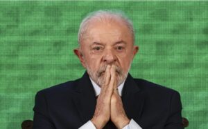 Com dívida explosiva, governo Lula paga os maiores juros em dez anos e pressiona a economia