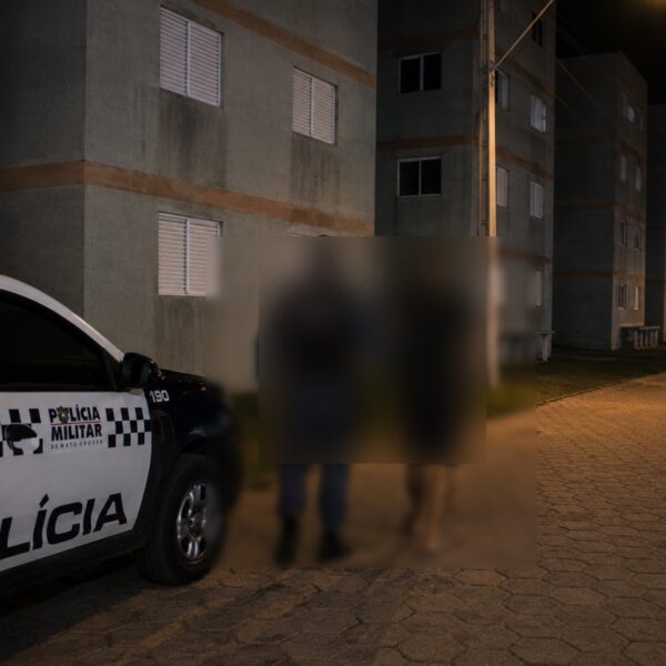 Mulher quase tem a cabeça ‘esmagada’ contra a parede durante madrugada de terror em Rondonópolis
