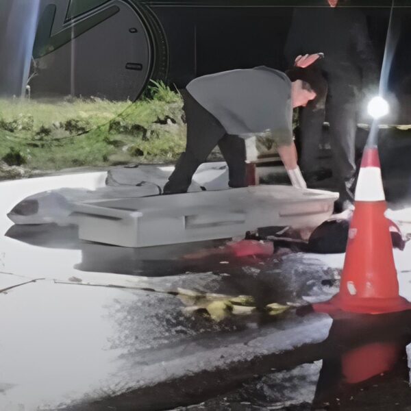 Homem morre ao ser atropelado e ter o corpo dilacerado por caminhão na BR-364; vídeo