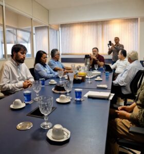 CDL Rondonópolis recebe comitiva da CDL Primavera do Leste para troca de experiências e fortalecimento do comércio regional