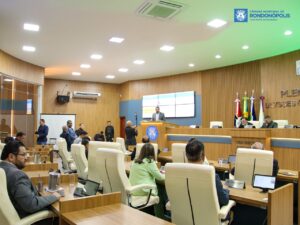 Câmara aprova programa de autoria do prefeito Cláudio Ferreira para regularizar distritos industriais e atrair investimentos