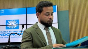 Sancionada lei do vereador Alikson Reis que autoriza o 14º salário da enfermagem em Rondonópolis