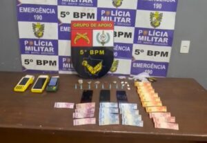 ‘Boca de fumo’ disfarçada de tabacaria é descoberta e casa cai para traficante em Rondonópolis