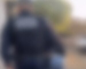 Vídeo mostra prisão de ‘motociclista de app’ suspeito de sequestrar e abusar de adolescente em Rondonópolis
