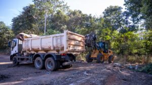 Gestão Cláudio retira em um ano o equivalente a 1.500 caminhões de lixo descartado irregularmente
