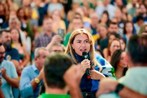 Pesquisa: Alessandra cresce, entra no Top 10 e já aparece ao lado de figurões na corrida pela ALMT