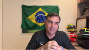 Flávio diz que esquema do roubo aos aposentados do INSS chegou ao gabinete de Lula