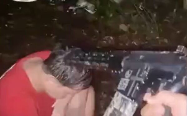 Vídeo mostra homem mandando beijo à líder de facção e sendo executado por faccionados; assista