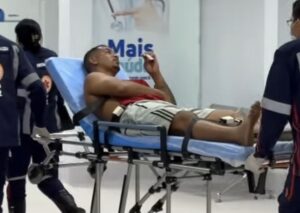Suposta amante esfaqueia ‘garanhão’ durante briga com esposa e vídeo mostra chegada ao Hospital Regional