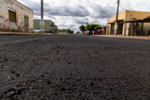 Microrrevestimento proporciona mais segurança, durabilidade e qualidade para vias de Rondonópolis