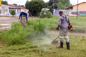 Gestão Cláudio intensifica trabalho de limpeza de áreas públicas para evitar queimadas