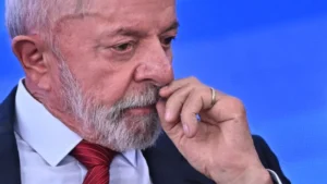 Lobista diz que Lula ofereceu cargo no governo: ‘escolhe onde vc quer ficar’