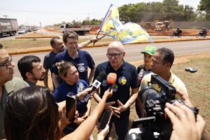Cláudio Ferreira e Otaviano Pivetta anunciam preparativos para começo do viaduto na Estudantes